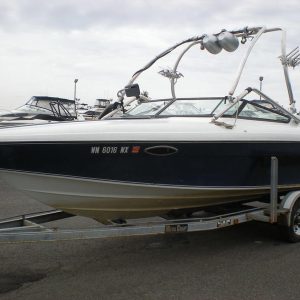 1990 Rinker  23 cuddy
