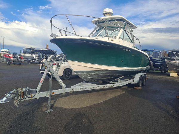 2004 Trophy 2502 WA