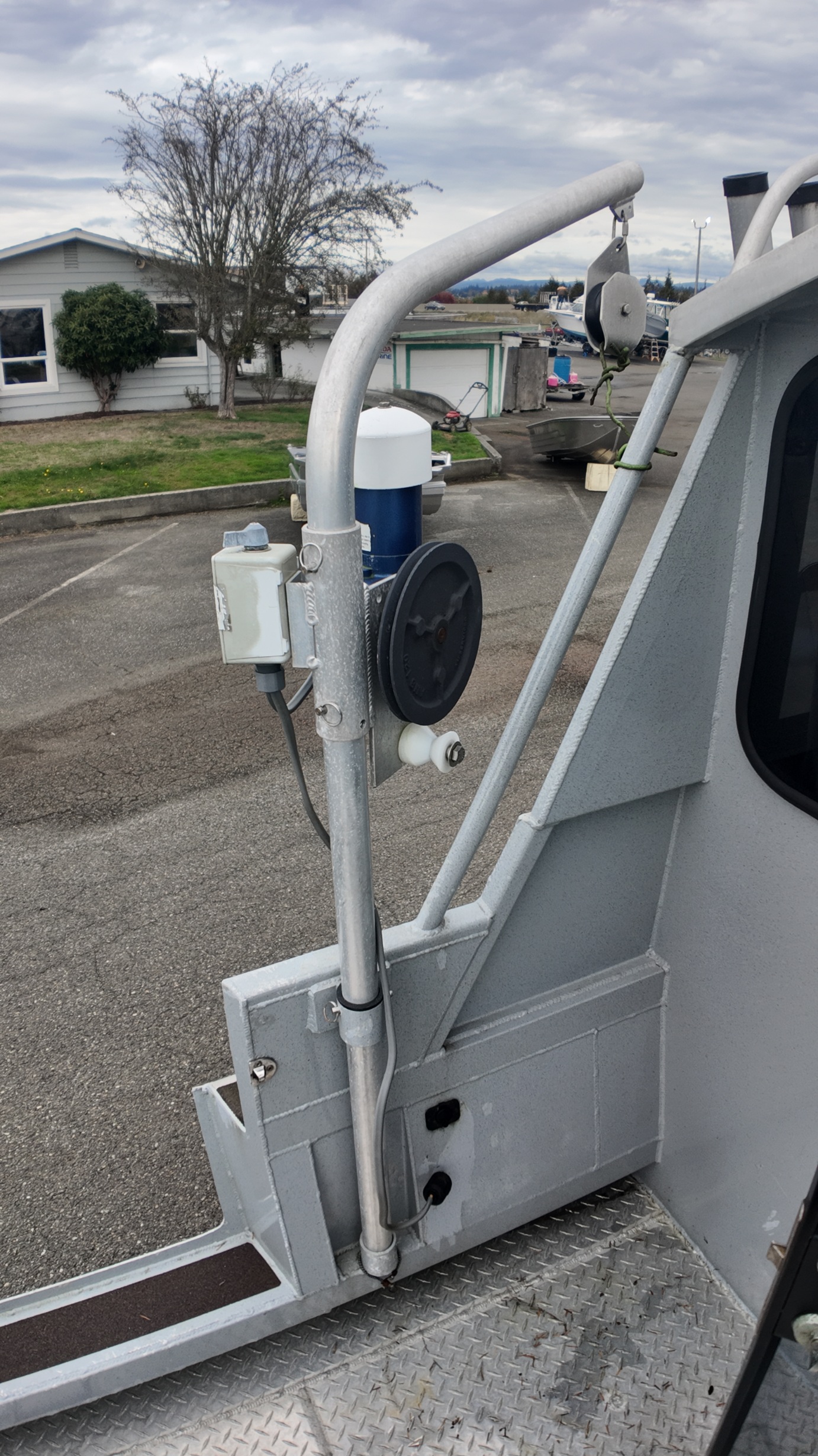 2014 Wooldridge 26' Pilothouse SS - Image 8