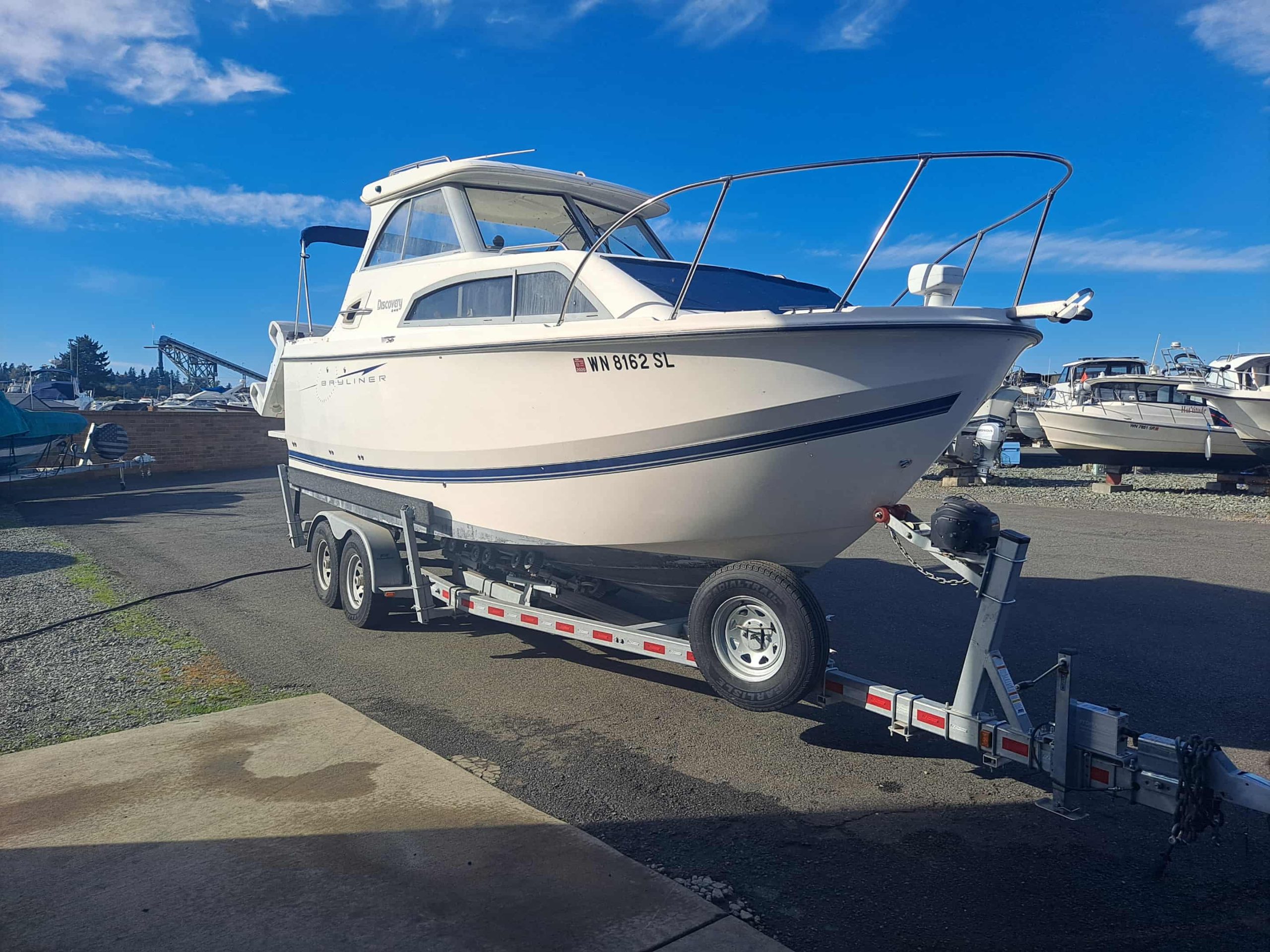 2008 Bayliner 246 Discovery