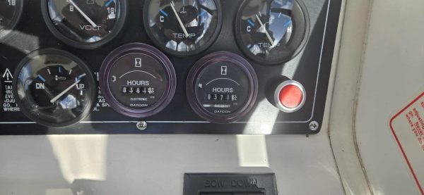 2000 Boston Whaler Conquest 23 - Image 10