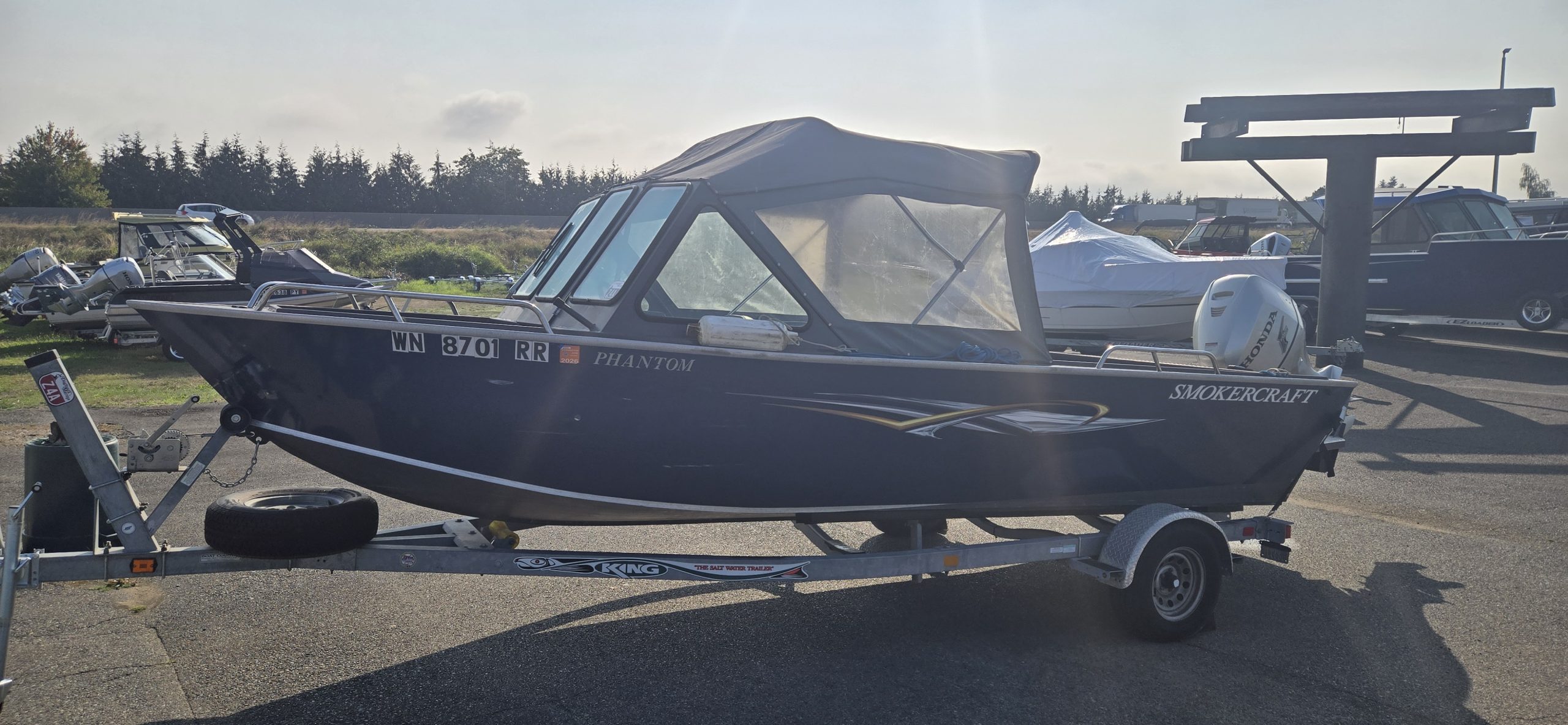 2012 Smokercraft Phantom 202 Offshore