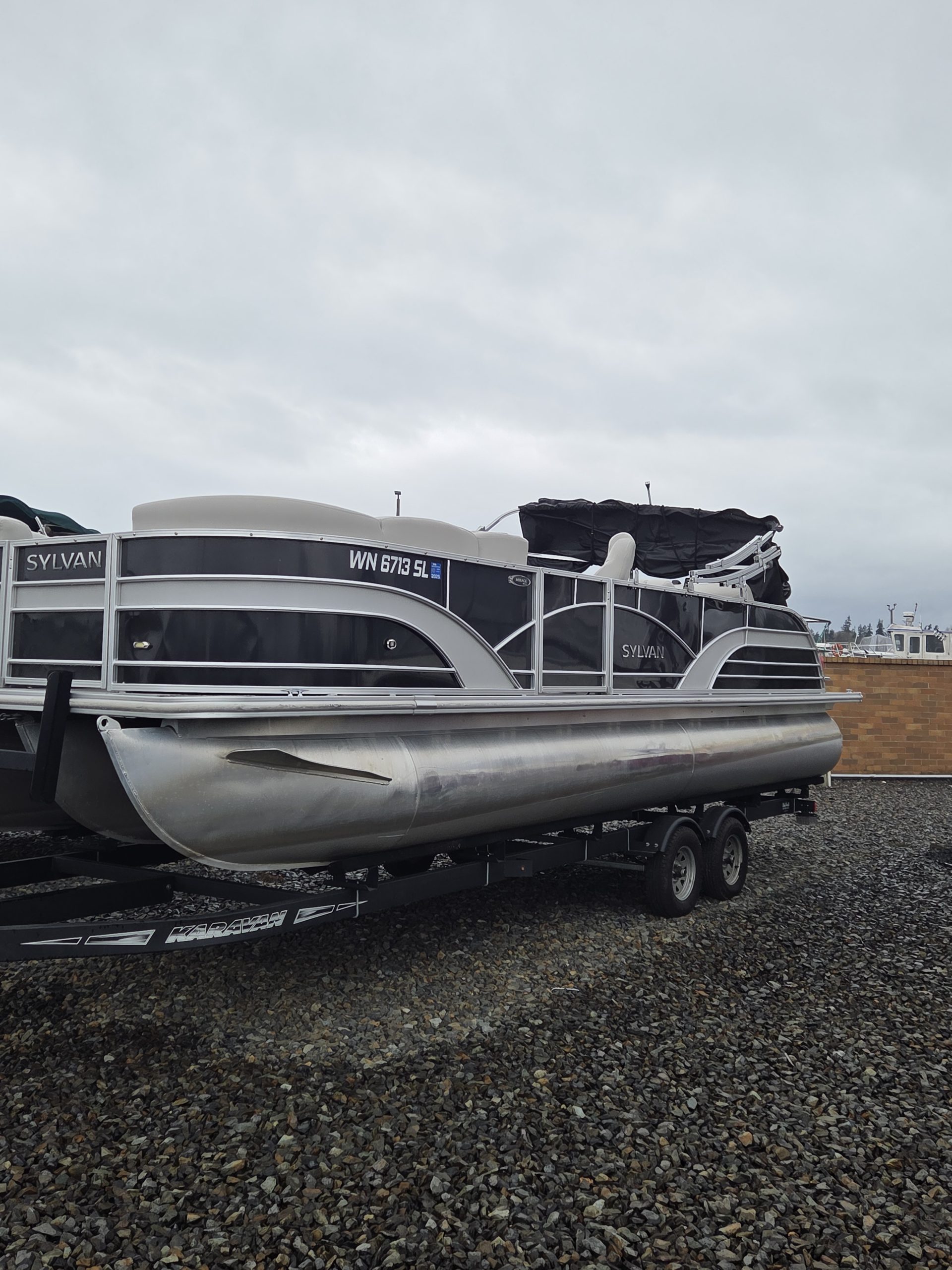 2017 Sylvan Mirage 8524 DL