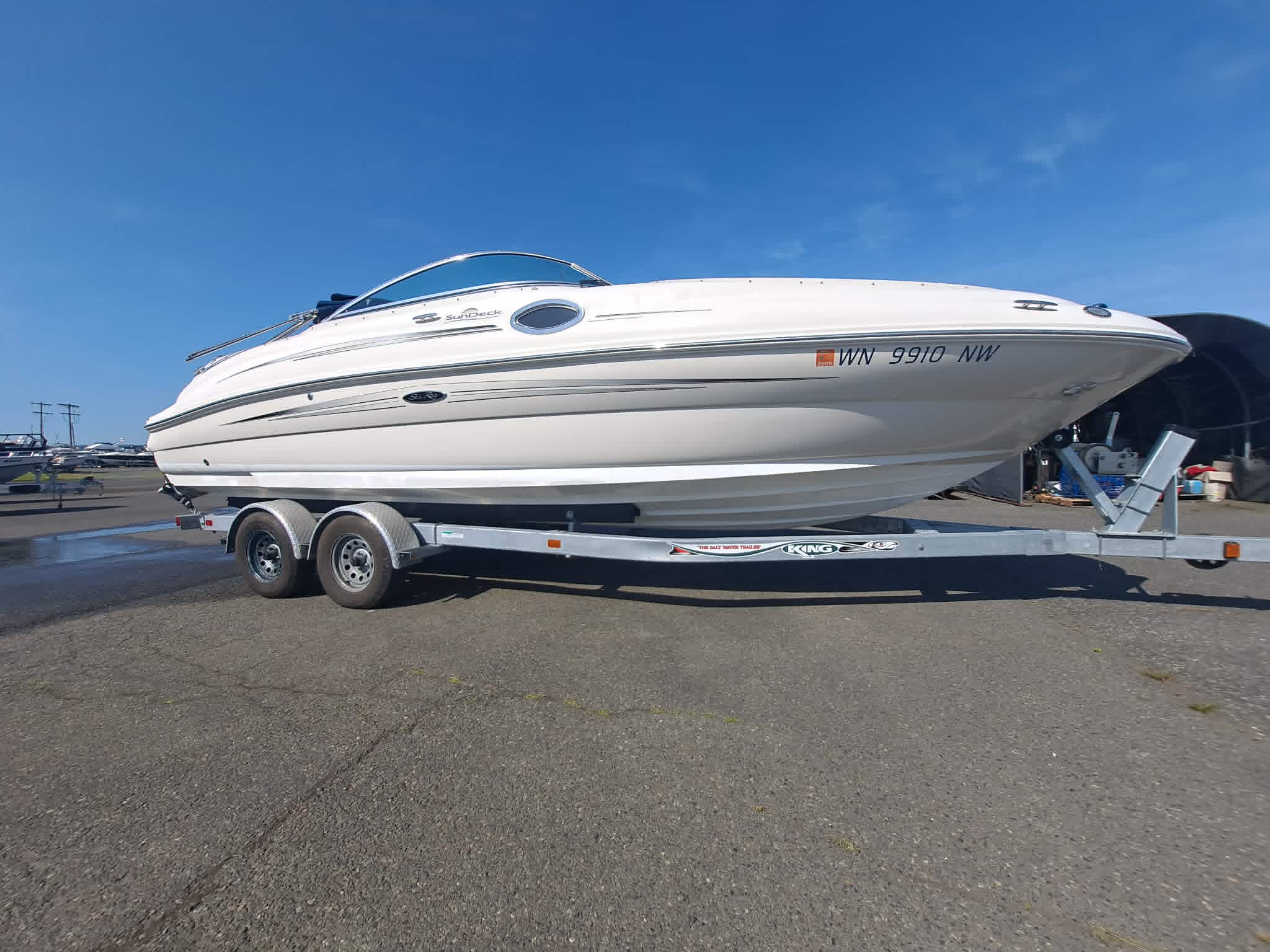 2008 SEARAY 240 Sundeck