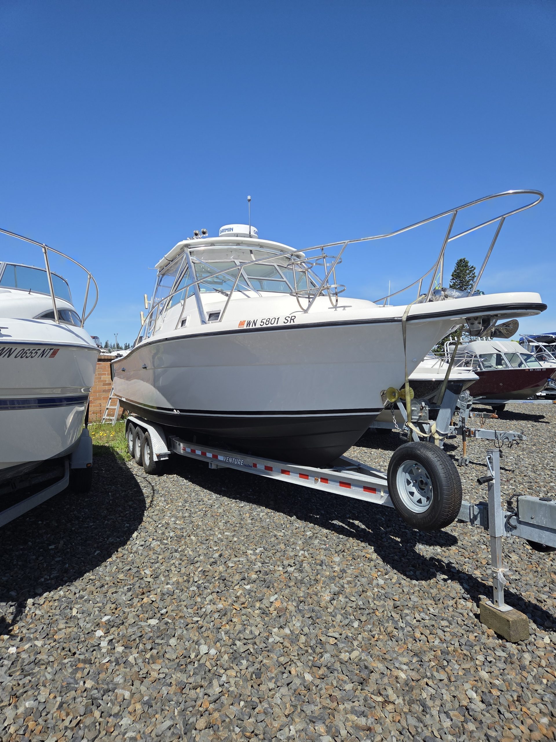 1994 pursuit 2855 Express Fisherman