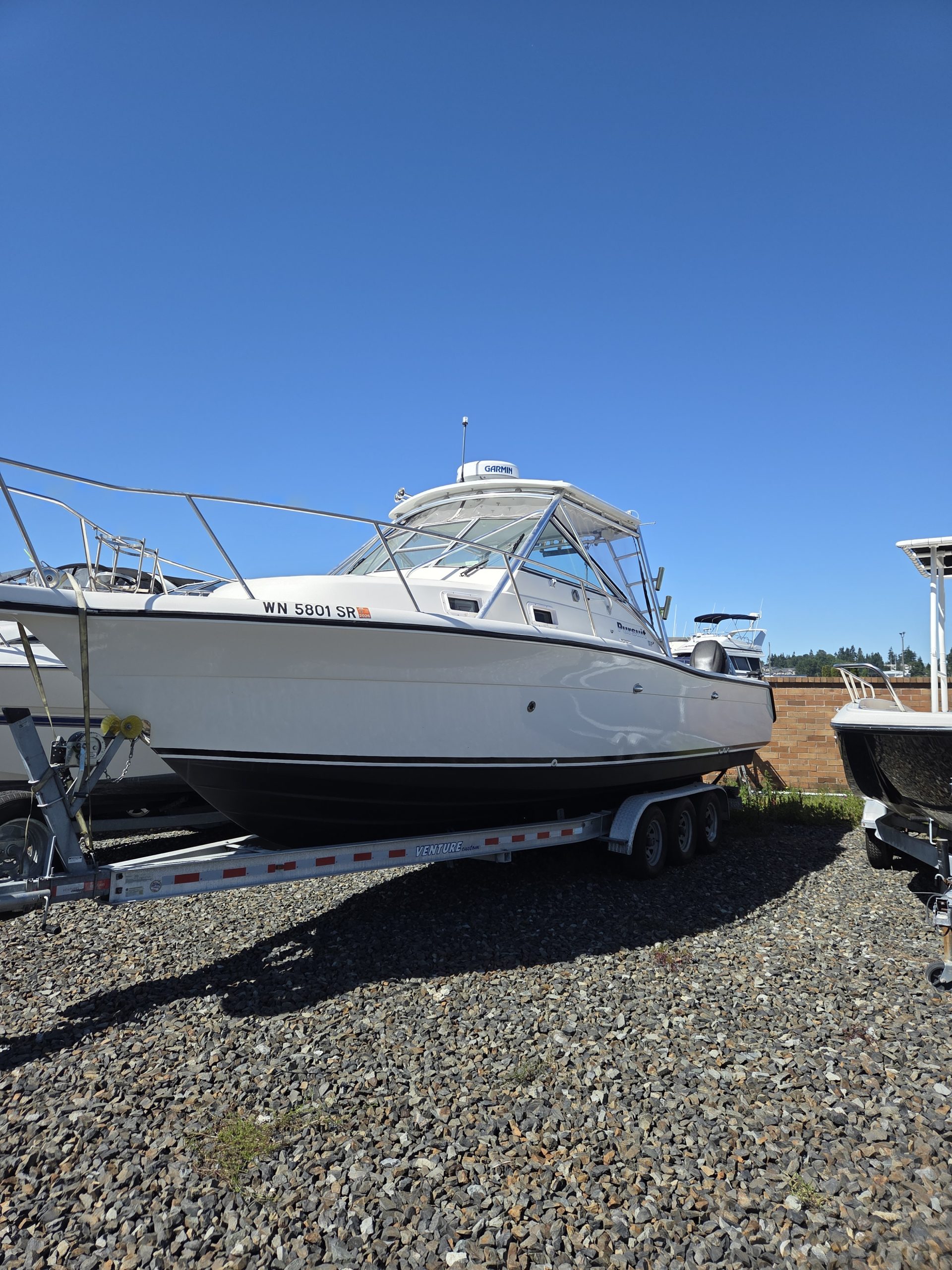 1994 pursuit 2855 Express Fisherman