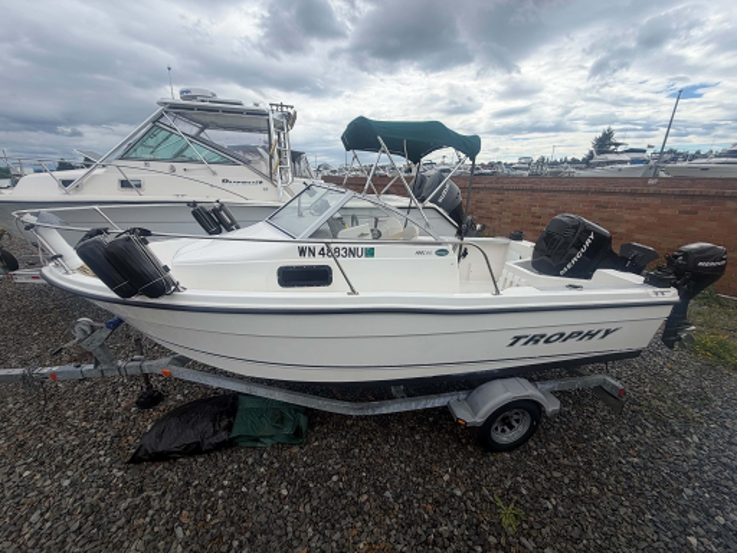 2006 TROPHY 1802 WA